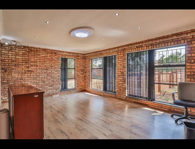 9 BEDROOM FREEHOLD FOR SALE IN RAVENSWOOD